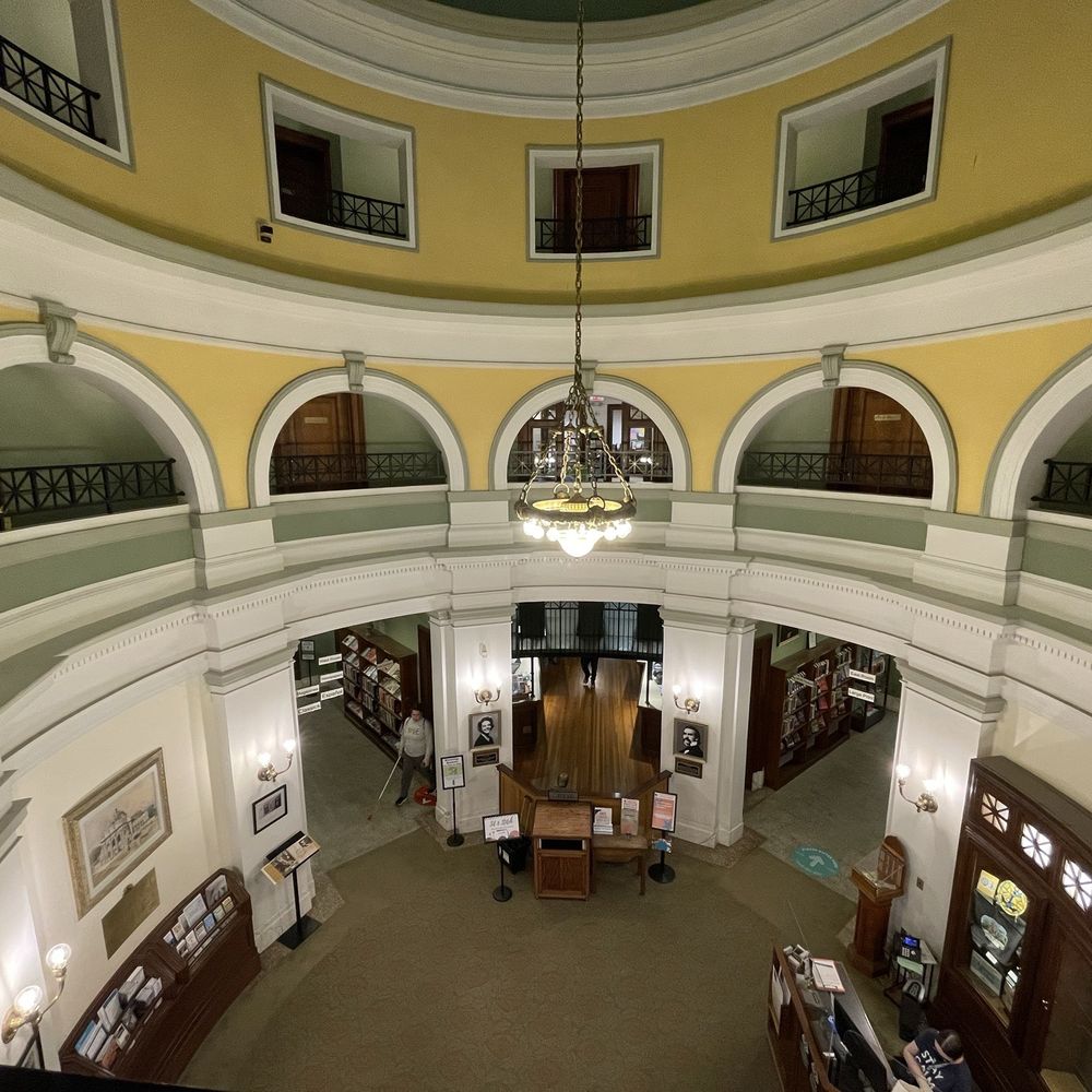 Handley Regional Library - Libraries Near Me - Winchester, Virginia