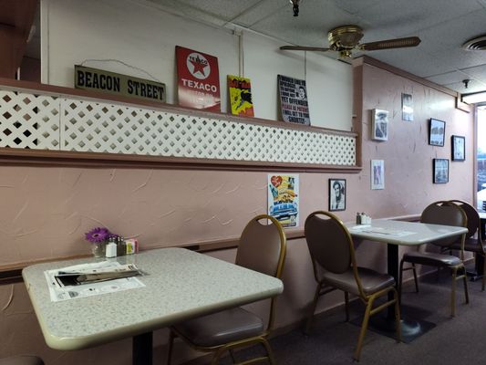 Maxie's Deli by null