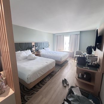 Rosen Plaza - Room - Hotels Near Me - Orlando, Florida Rosen Plaza - Room - Hotels Near Me - Orlando, Florida