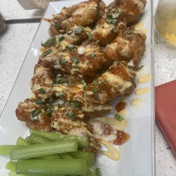 Slidders Pizza - Chicken Wings bone in for your pleasure - Pizza Near Me - Maitland, Florida Slidders Pizza - Chicken Wings bone in for your pleasure - Pizza Near Me - Maitland, Florida