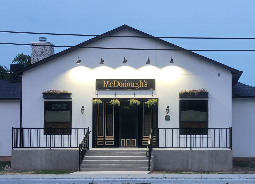 THE PUB MCDONOUGH Updated August 2024 523 N Houston St, Granbury