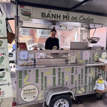 Banh Mi On Cedar - The wonderful Dineh and her food cart! - Food Trucks Near Me - New Haven, Connecticut Banh Mi On Cedar - The wonderful Dineh and her food cart! - Food Trucks Near Me - New Haven, Connecticut