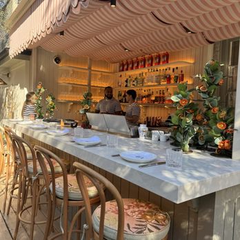 Clementine - Outside bar - Mediterranean Near Me - Yountville, California