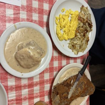 Flo's Country Cafe - Hash brown, Country Fried Steak with Gravy, Biscuit with Gravy - American Near Me - Cherry Valley, California Flo's Country Cafe - Hash brown, Country Fried Steak with Gravy, Biscuit with Gravy - American Near Me - Cherry Valley, California