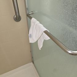 Holiday Inn Express & Suites Deming Mimbres Valley - Stiff dried hairy washcloth