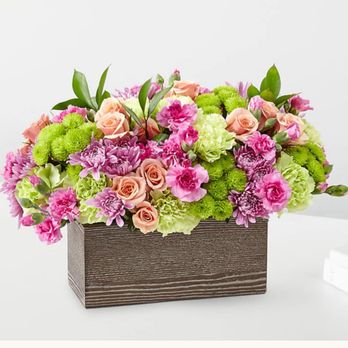 Safeway - THIS is what was purchased through FTD florist online. - Grocery Near Me - Clackamas, Oregon