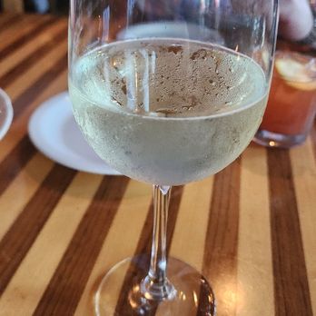 Forno Osteria + Bar - underpour wine - Italian Near Me - Cincinnati, Ohio