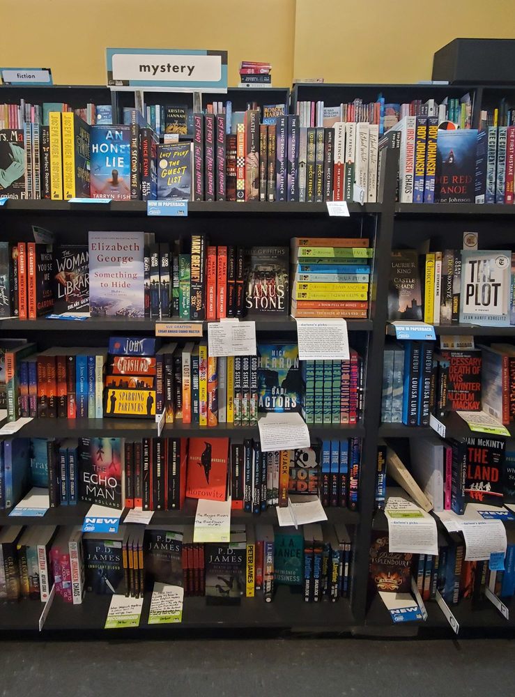 BOOK WAREHOUSE Updated October 2024 14 Photos & 40 Reviews 632 W