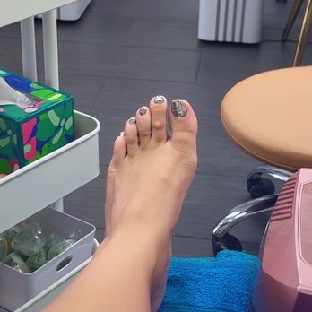 Oasis Nails - Chrome gel pedicure - Nail Salons Near Me - Sacramento, California