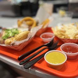 Slipaway Food Truck Park & Marina