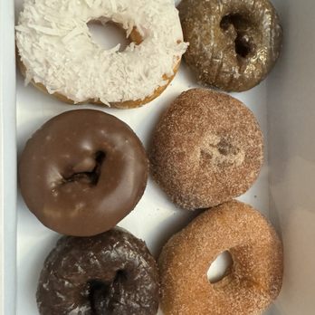 Hole in One Donuts - Differnt variety donuts - Donuts Near Me - Tarpon Springs, Florida Hole in One Donuts - Differnt variety donuts - Donuts Near Me - Tarpon Springs, Florida