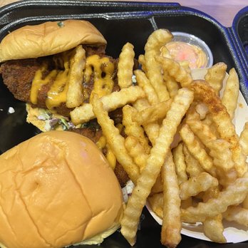 Dave's Hot Chicken - Dave's #2 2 Sliders w/ Fries - Chicken Shop Near Me - Eugene, Oregon