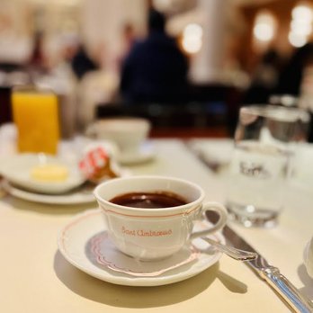 Sant Ambroeus Madison - Cioccolata Calda - Italian Near Me - New York, New York Sant Ambroeus Madison - Cioccolata Calda - Italian Near Me - New York, New York