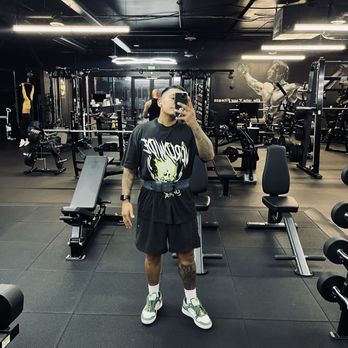 360 Fitness Facility - THE WEIGHT ROOM - Gyms Near Me - Irwindale, California