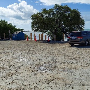 Anne’s Beach - First parking lot gravel (north one) - Beaches Near Me