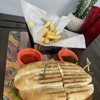 EL Folklore De Mexico - Torta de milanesa - Mexican Near Me - Dover, Delaware