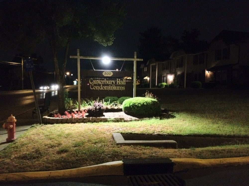CANTERBURY HALL CONDOMINIUMS 500 Paragon Mills Rd, Nashville