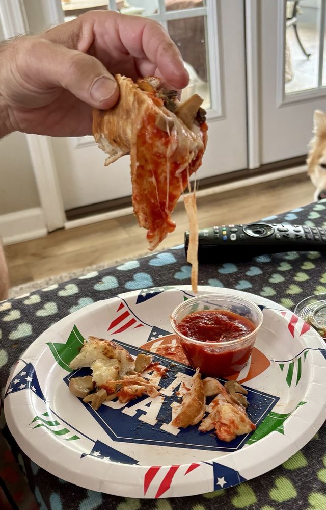 Partner II Pizza Braelinn Logo
