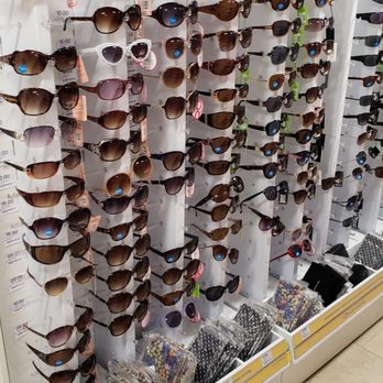 Boots - Drugstores Near Me - London, XGL