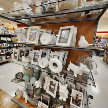 TJ Maxx - Department Stores Near Me - Miami, Florida