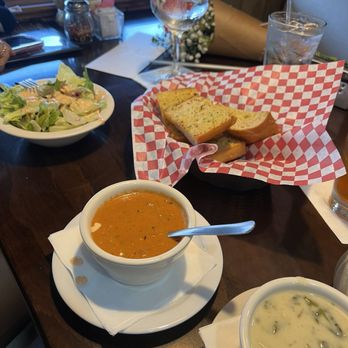 Rigatoni's Italian Restaurant Annaville - Cesar Salad, Bowl of Soup, garlic Rigatoni 's Crotini Bread - Italian Near Me - Corpus Christi, Texas Rigatoni's Italian Restaurant Annaville - Cesar Salad, Bowl of Soup, garlic Rigatoni 's Crotini Bread - Italian Near Me - Corpus Christi, Texas