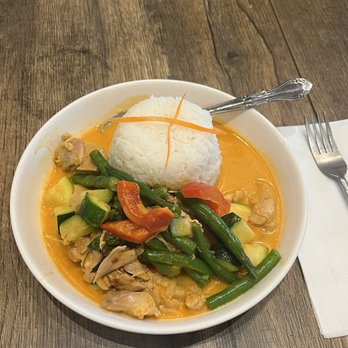 Little Plearn Thai Kitchen - Red Curry - Thai Near Me - Berkeley, California Little Plearn Thai Kitchen - Red Curry - Thai Near Me - Berkeley, California