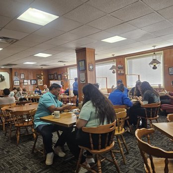 Ol' South Pancake House - Inside seating on a Sunday morning. - Breakfast & Brunch Near Me - Fort Worth, Texas Ol' South Pancake House - Inside seating on a Sunday morning. - Breakfast & Brunch Near Me - Fort Worth, Texas
