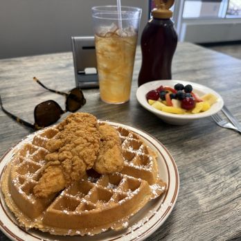 Breakfast Club - Chicken and waffles. Delicious! - American Near Me - Ocoee, Florida Breakfast Club - Chicken and waffles. Delicious! - American Near Me - Ocoee, Florida