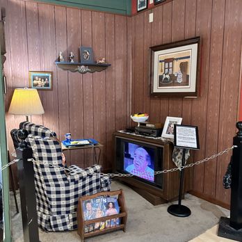 Cooter's Place - Luray - Museums Near Me - Luray, Virginia