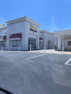 In-N-Out Burger by null