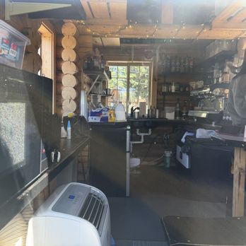 Maks Coffee - Coffee & Tea Near Me - Easton, Washington Maks Coffee - Coffee & Tea Near Me - Easton, Washington