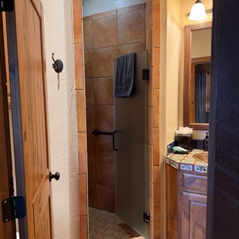 Doves Rest Cabins - Skyhouse restroom - Vacation Rentals Near Me - Canyon, Texas