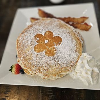 Burton's Farmhouse - Pancakes - Breakfast & Brunch Near Me - Paoli, Indiana Burton's Farmhouse - Pancakes - Breakfast & Brunch Near Me - Paoli, Indiana