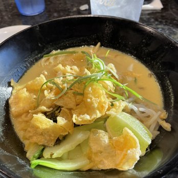 Noodle Boulevard - Chicken curry ramen - Ramen Near Me - Cary, North Carolina Noodle Boulevard - Chicken curry ramen - Ramen Near Me - Cary, North Carolina
