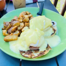 Eggs Benedict