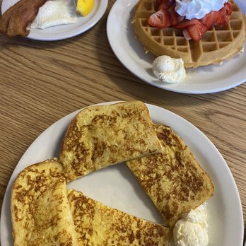Budget Cafe - French Toast & Fresh Strawberry Belgian Waffle - Cafes Near Me - San Luis Obispo, California Budget Cafe - French Toast & Fresh Strawberry Belgian Waffle - Cafes Near Me - San Luis Obispo, California