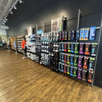 Fleet Feet - Sports Wear Near Me - Brentwood, Tennessee