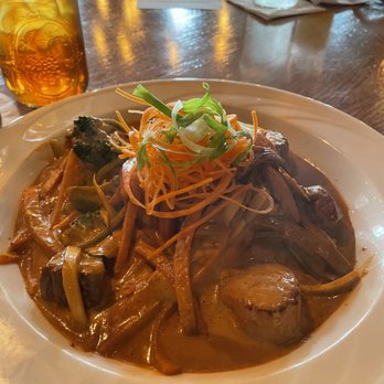 Shine - Thai curry beef and scallops - New American Near Me - Hendersonville, North Carolina