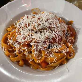 Ristorante 433 Roma - Pasta with tomatoes, eggplant, and cheese (tiny, barely visible pieces of eggplant) - Mediterranean Near Me - Rome, RM