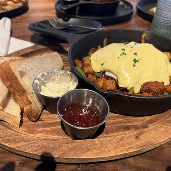 Julep Cast Iron Kitchen + Drink - Julep Benedict. - New American Near Me - Brea, California Julep Cast Iron Kitchen + Drink - Julep Benedict. - New American Near Me - Brea, California