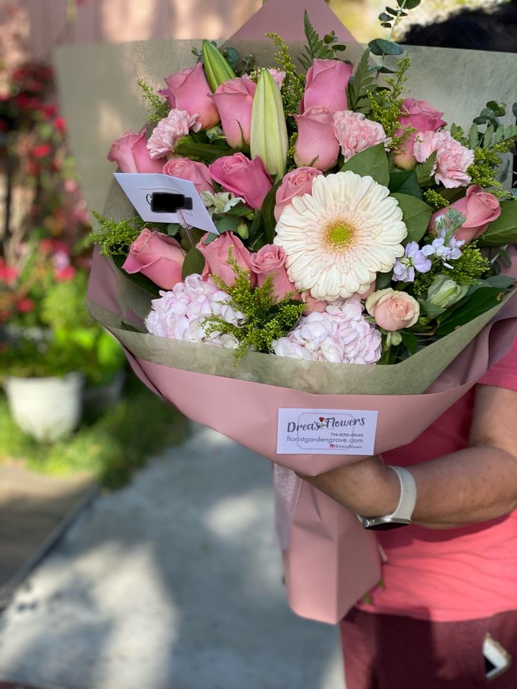 DREA’S FLOWERS Updated 2024 384 Photos & 167 Reviews 12471 Harbor