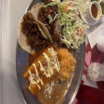 La Cruzada Restaurant - Tres Amigos - Mexican Near Me - Homestead, Florida La Cruzada Restaurant - Tres Amigos - Mexican Near Me - Homestead, Florida