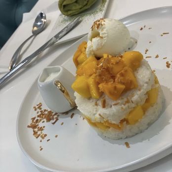 Mango Mango Dessert - Desserts Near Me - Flushing, New York