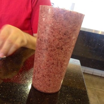Chelly's Cafe - Mixed berry smoothie, very yummy!! - Cafes Near Me - Palmdale, California