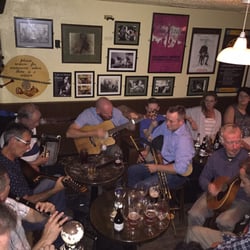 Matt Molloy - Acoustic and jamming Irish tunes!!!
