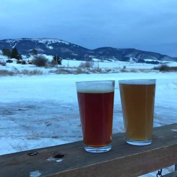 Comanche Creek Brewery - Breweries Near Me - Eagle Nest, New Mexico