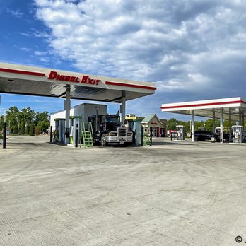 Kwik Trip - Gas Stations Near Me - New London, Wisconsin