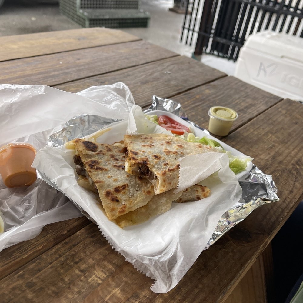 Azteca Farmers Market - Fajita quesadilla - Farmers Market Near Me - Houston, Texas