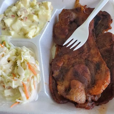 Smokey Pig Bar-B-Q by null