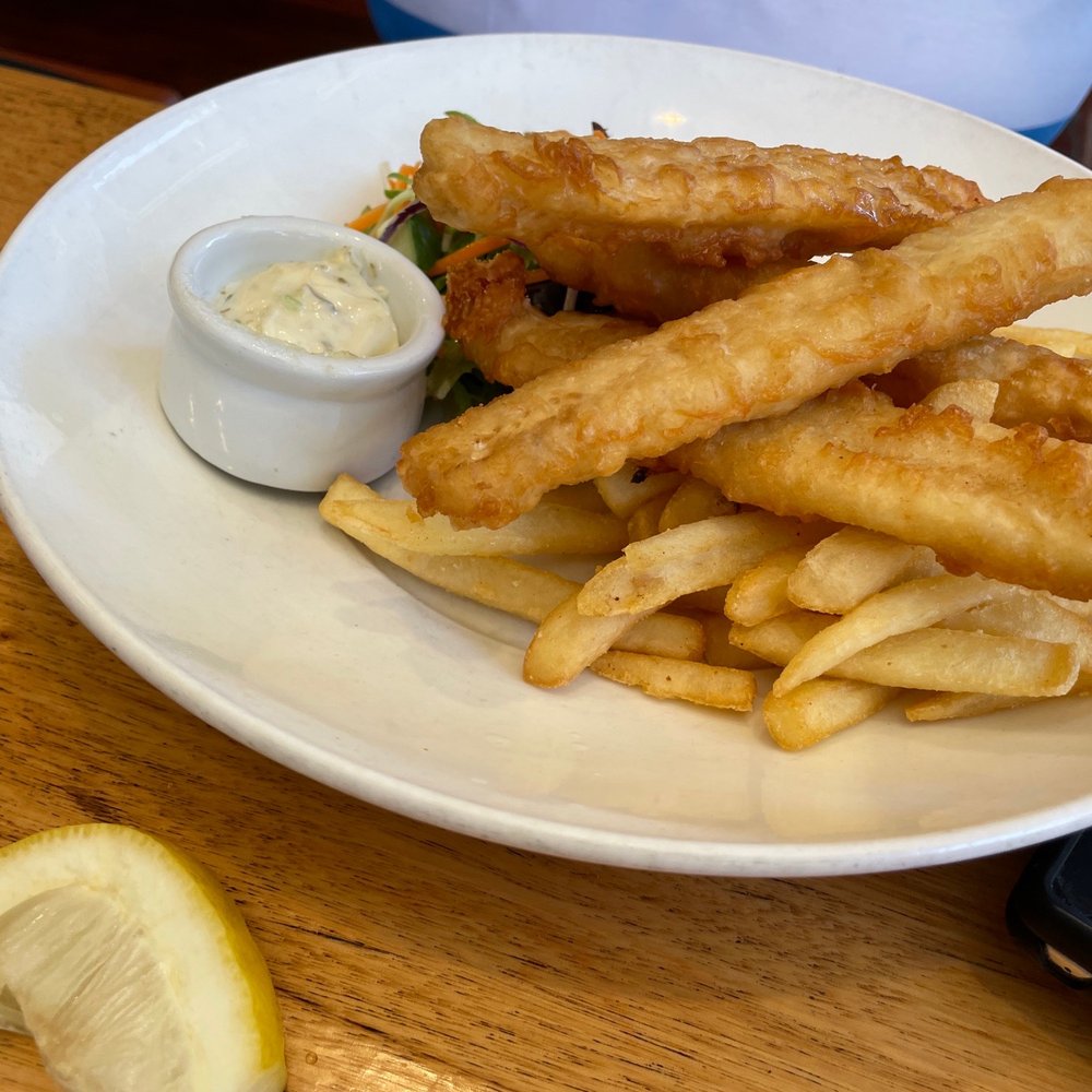 Shamrock Hotel - Fish fingers - Hotels Near Me - Echuca, VIC Shamrock Hotel - Fish fingers - Hotels Near Me - Echuca, VIC